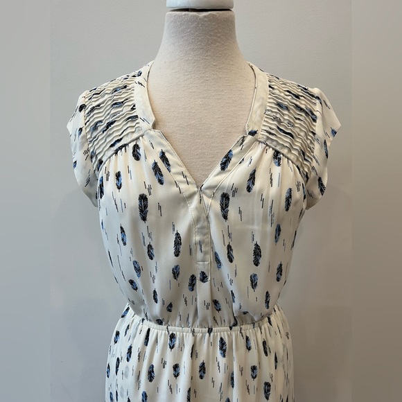 DR2 White Patterned Dress - Small - Picture 3 of 9